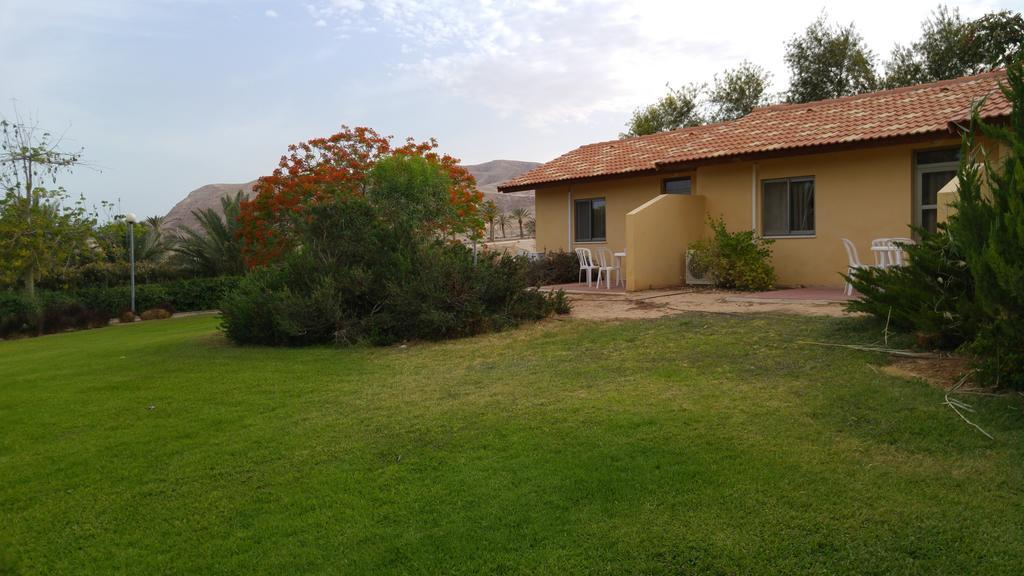 Almog Kibbutz Hotel Экстерьер фото